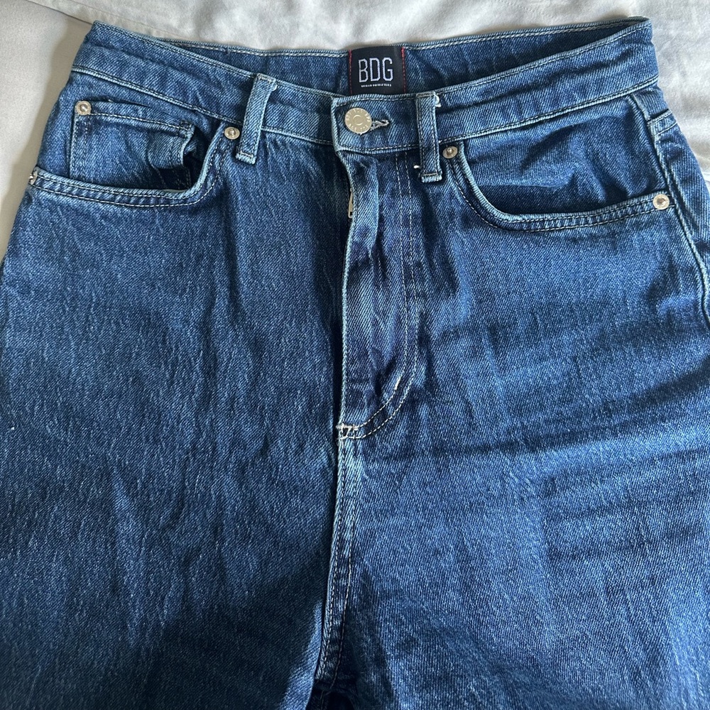 BDG Classic Indigo Jeans by Urban outfitters, size 28 but runs smaller